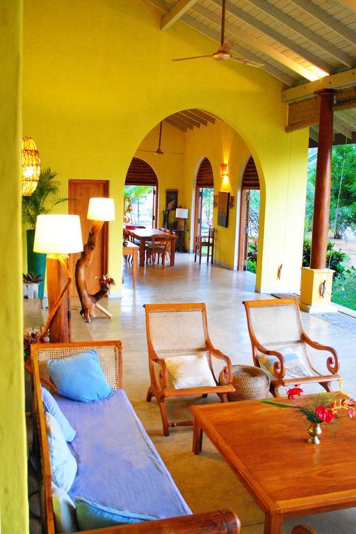 Khomba Beach House Alankuda エクステリア 写真
