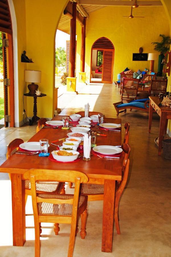 Khomba Beach House Alankuda エクステリア 写真