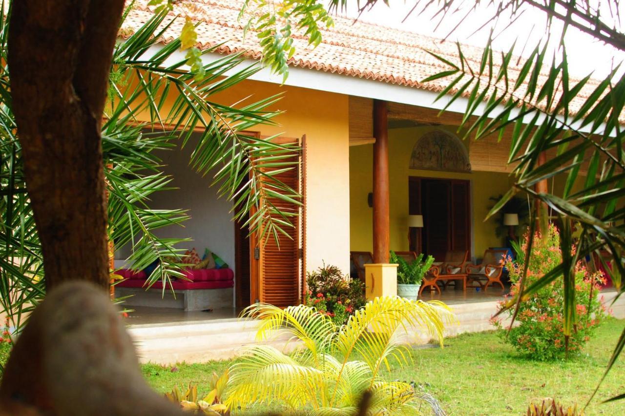 Khomba Beach House Alankuda エクステリア 写真