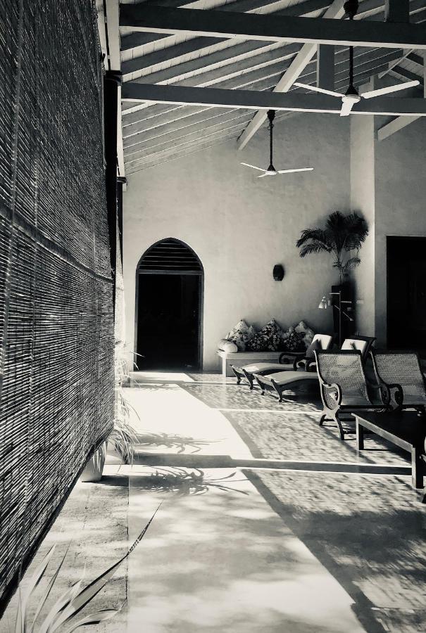 Khomba Beach House Alankuda エクステリア 写真